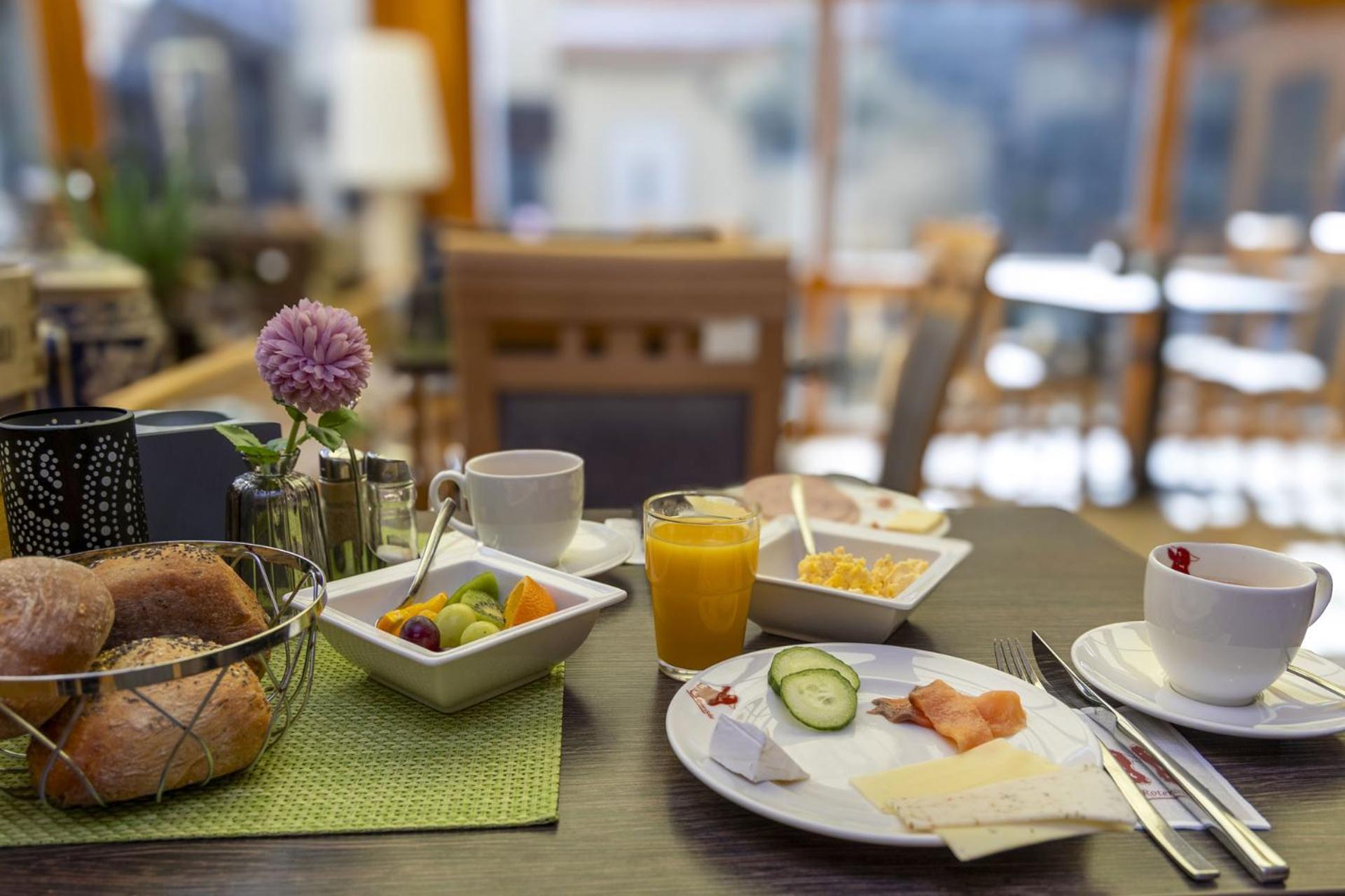 Apartmenthaus Burgenheimat In Rhens Bei Koblenz Zewnętrze zdjęcie