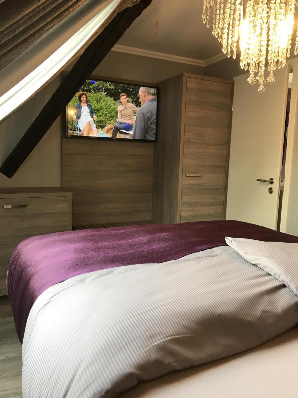 Apartmenthaus Burgenheimat In Rhens Bei Koblenz Zewnętrze zdjęcie