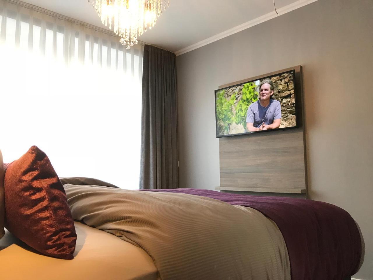 Apartmenthaus Burgenheimat In Rhens Bei Koblenz Zewnętrze zdjęcie