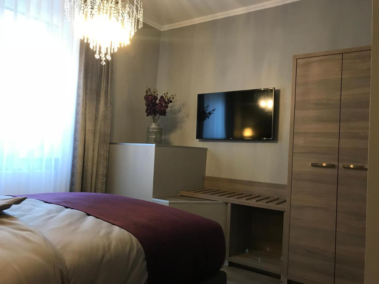 Apartmenthaus Burgenheimat In Rhens Bei Koblenz Zewnętrze zdjęcie