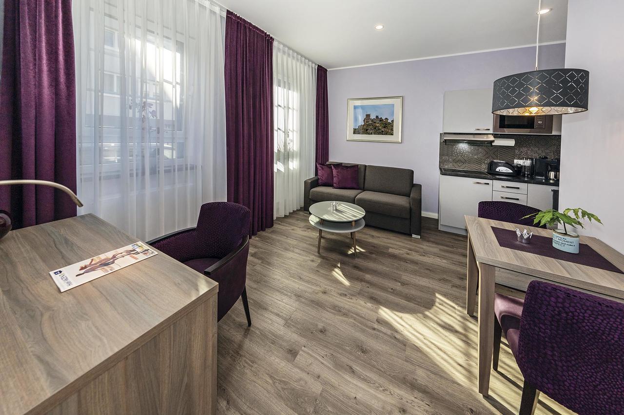Apartmenthaus Burgenheimat In Rhens Bei Koblenz Zewnętrze zdjęcie